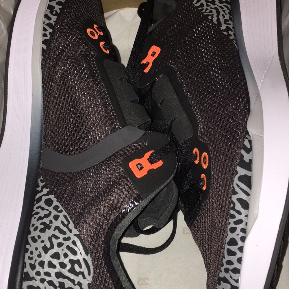 Men’s Jordan 88 Racer